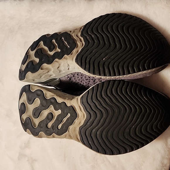 NIKE REACT MENS SNEAKERS π SIZE 11 - Picture 7 of 8